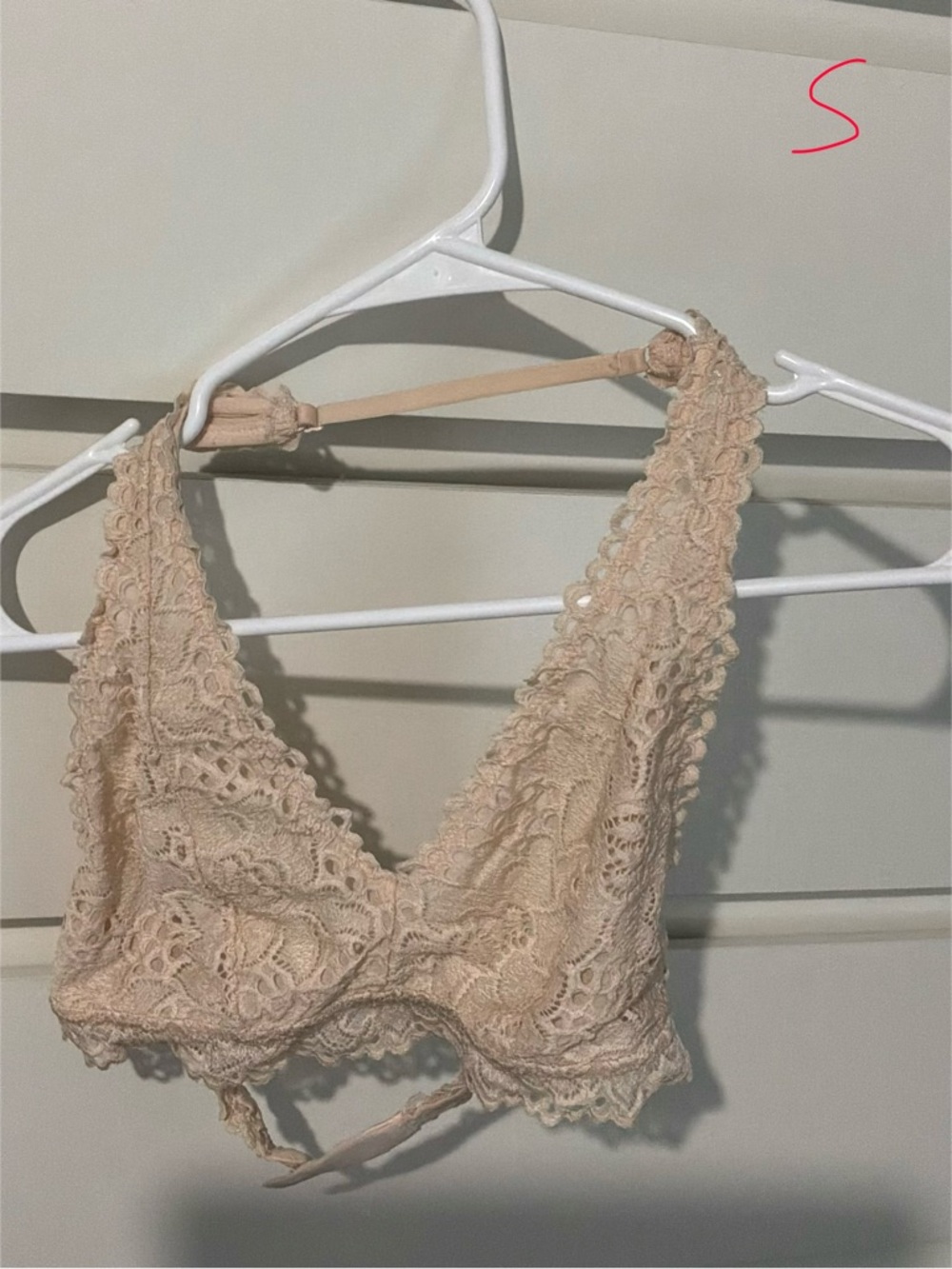 American Eagle Outfitters Lace Bralette in Beige